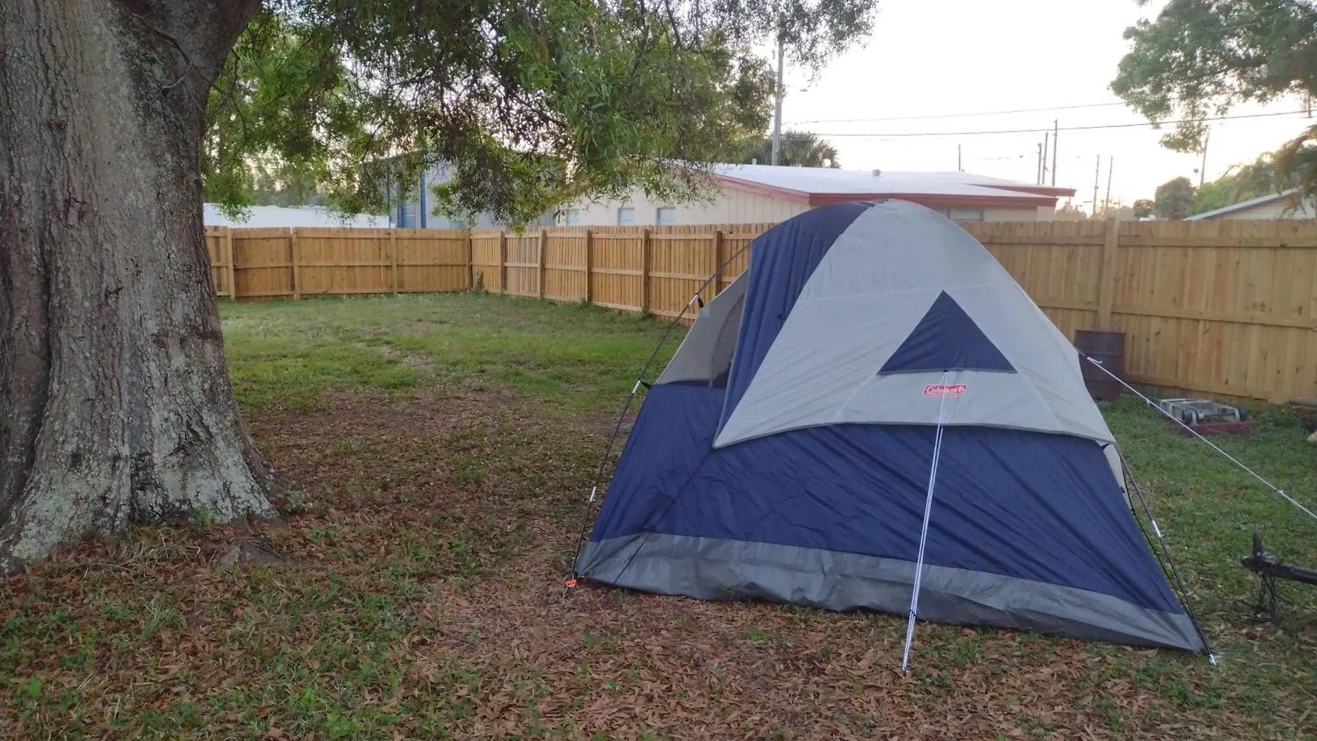 Lennys Hostel In Largo